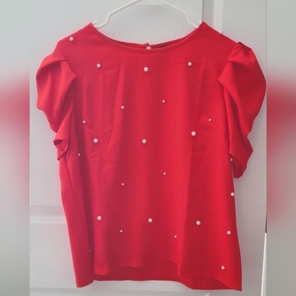𝅺Size: L (8/10) | Pearl beaded shirt with puffy arms - Picture 1 of 4